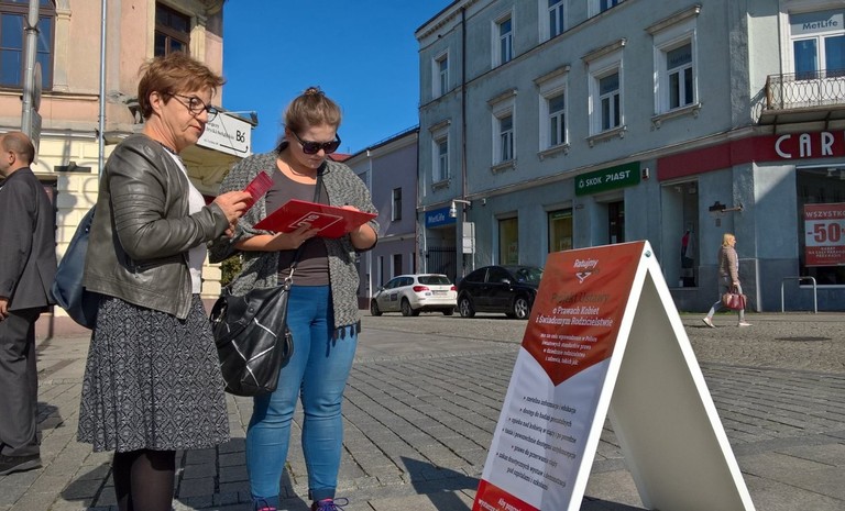 Dołącz do Komitetu Ratujmy Kobiety i zbieraj z nami podpisy